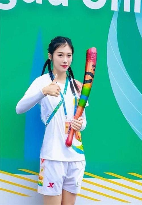 今日科普一下！女神形象花灯引争议,百科词条爱好_2024最新更新